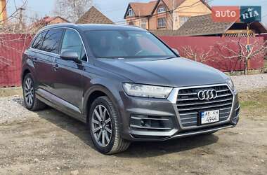 Внедорожник / Кроссовер Audi Q7 2018 в 