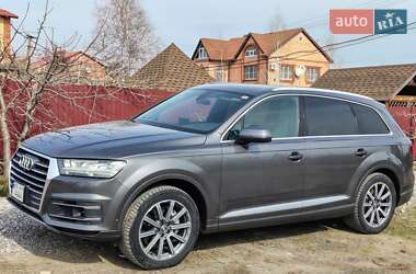 Внедорожник / Кроссовер Audi Q7 2018 в 