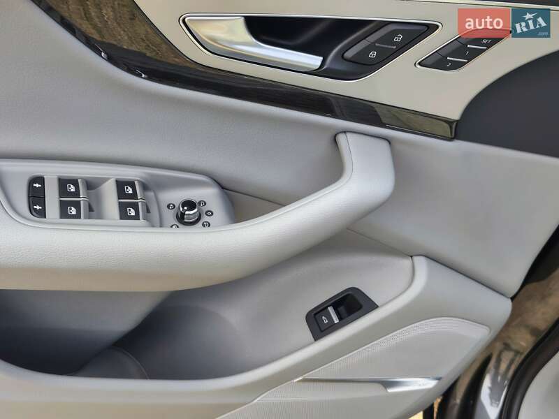 Позашляховик / Кросовер Audi Q7 2018 в Дніпрі фото 11 Позашляховик / Кросовер Audi Q7 2018 в Дніпрі