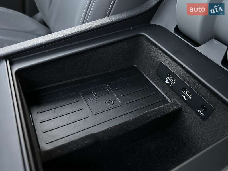 Внедорожник / Кроссовер Audi Q7 2015 в Ровно