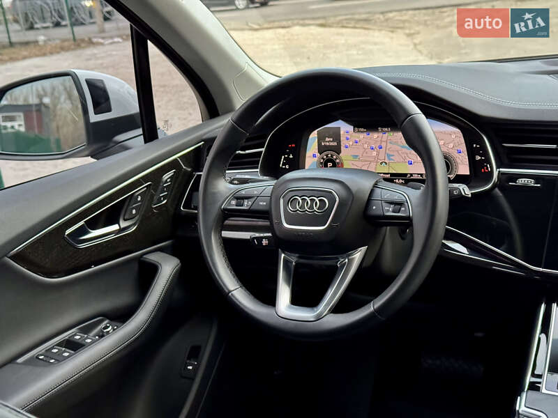 Внедорожник / Кроссовер Audi Q7 2023 в Киеве