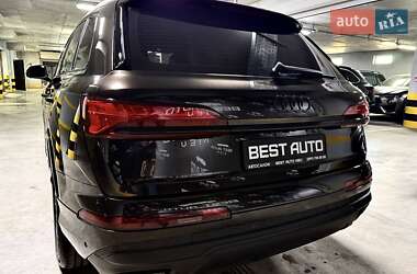 Внедорожник / Кроссовер Audi Q7 2024 в 