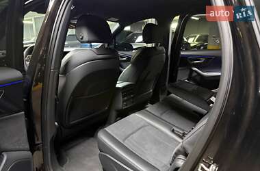 Внедорожник / Кроссовер Audi Q7 2024 в 