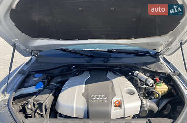 Внедорожник / Кроссовер Audi Q7 2013 в 