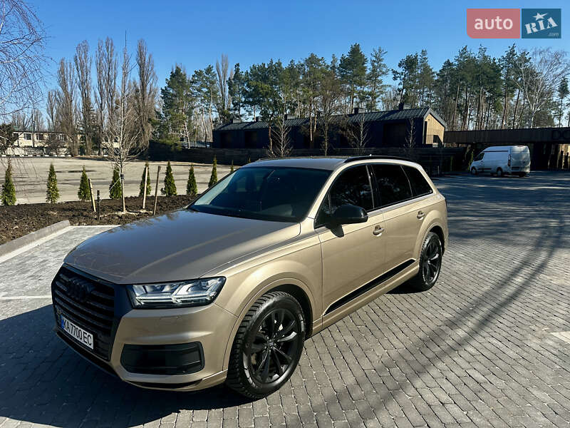 Внедорожник / Кроссовер Audi Q7 2018 в Киеве