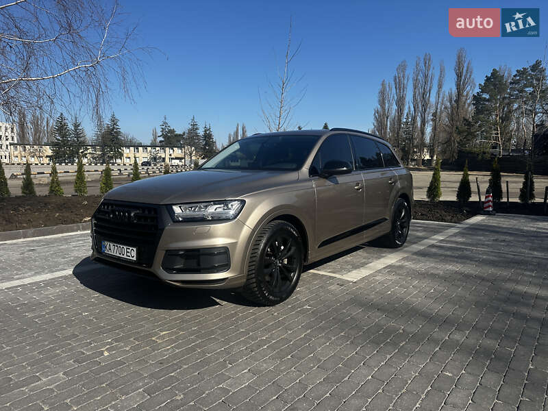 Внедорожник / Кроссовер Audi Q7 2018 в Киеве
