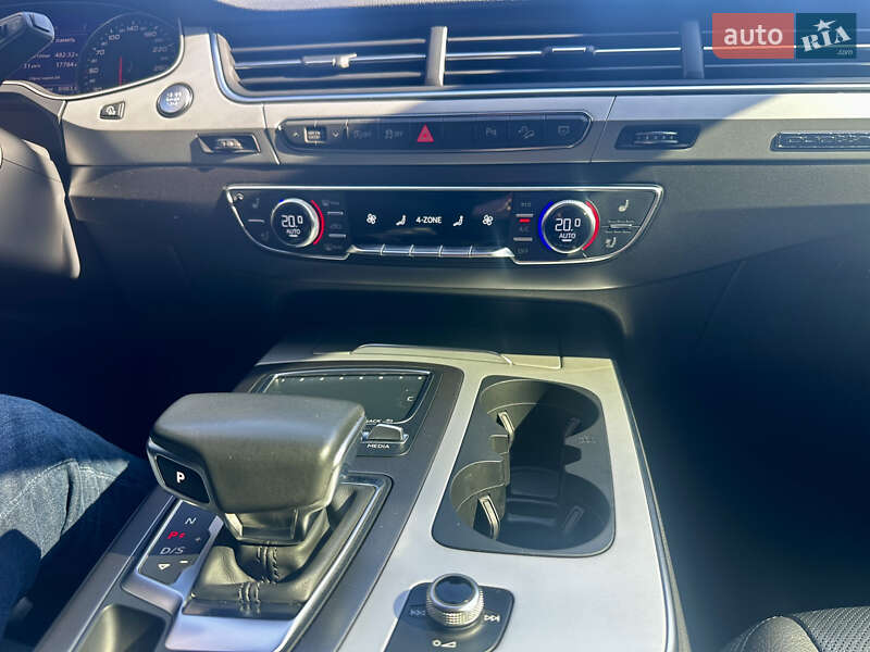 Внедорожник / Кроссовер Audi Q7 2018 в Киеве