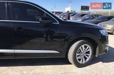 Внедорожник / Кроссовер Audi Q7 2018 в 