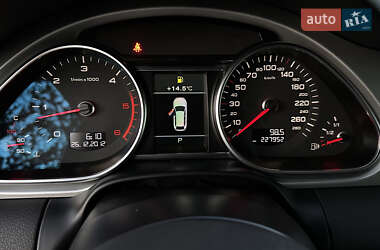Внедорожник / Кроссовер Audi Q7 2012 в 