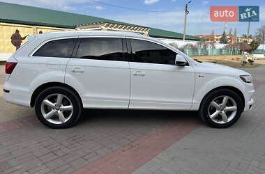 Внедорожник / Кроссовер Audi Q7 2010 в 