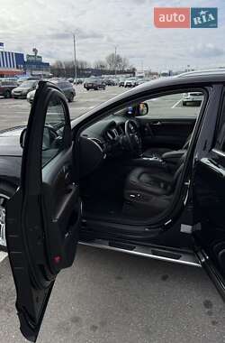 Внедорожник / Кроссовер Audi Q7 2012 в 