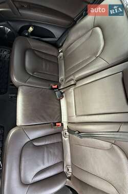 Внедорожник / Кроссовер Audi Q7 2012 в 