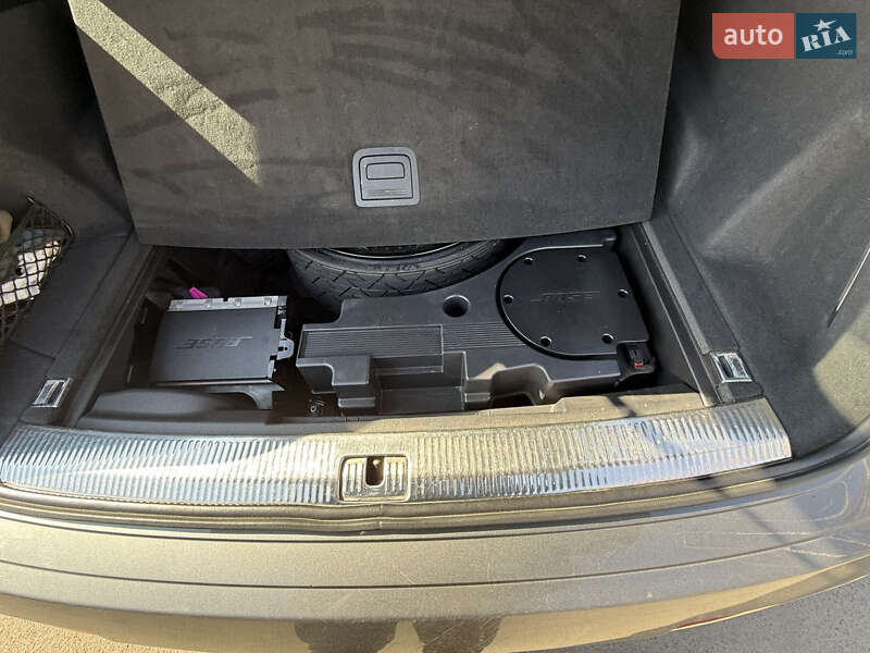 Внедорожник / Кроссовер Audi Q7 2015 в Ровно