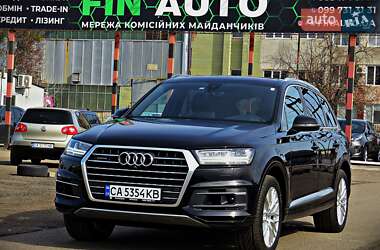 Внедорожник / Кроссовер Audi Q7 2016 в 