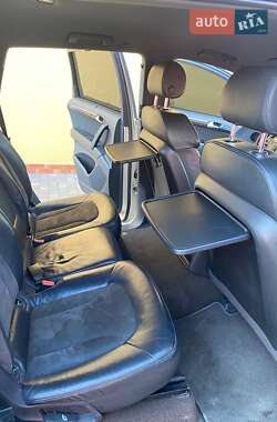 Внедорожник / Кроссовер Audi Q7 2010 в 
