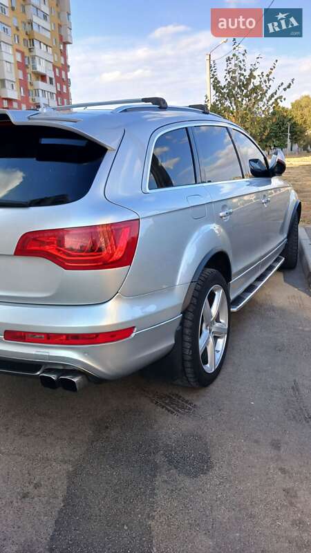 Внедорожник / Кроссовер Audi Q7 2007 в Киеве