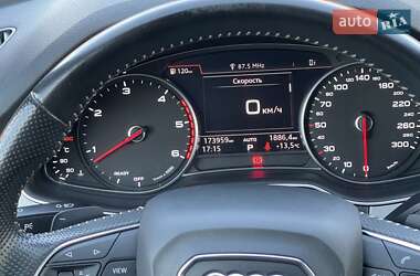 Внедорожник / Кроссовер Audi Q7 2017 в 