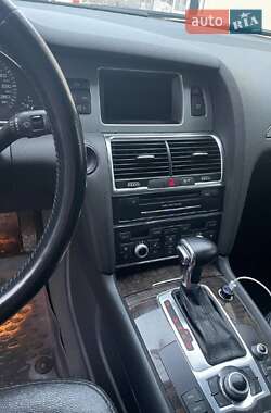 Внедорожник / Кроссовер Audi Q7 2014 в 