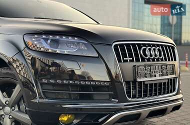 Внедорожник / Кроссовер Audi Q7 2014 в 