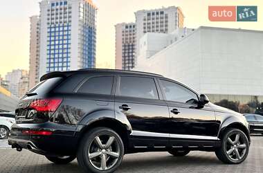 Внедорожник / Кроссовер Audi Q7 2014 в 
