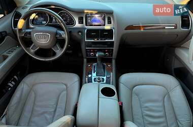 Внедорожник / Кроссовер Audi Q7 2014 в 