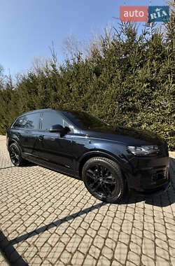 Внедорожник / Кроссовер Audi Q7 2016 в 