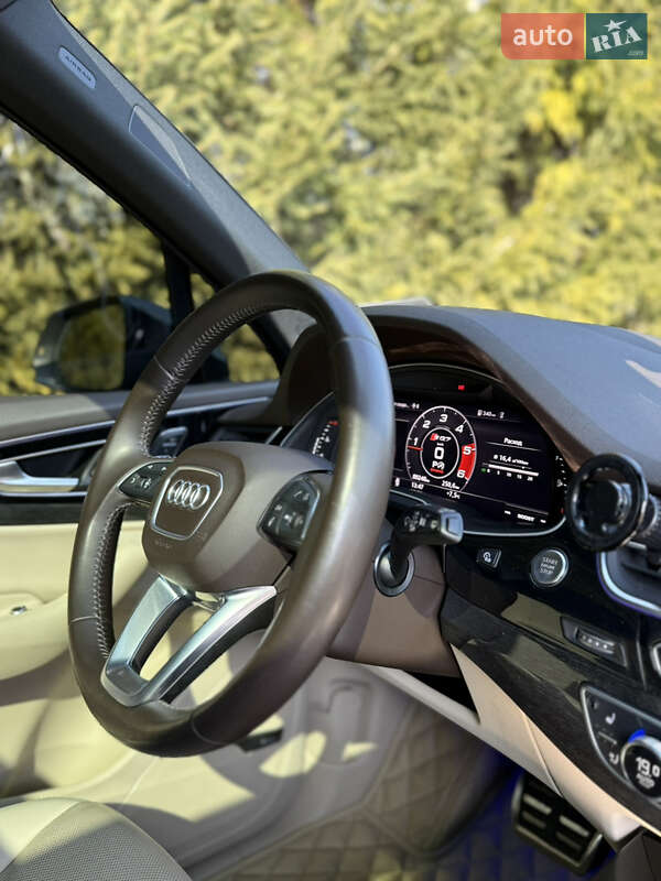 Внедорожник / Кроссовер Audi Q7 2016 в Львове