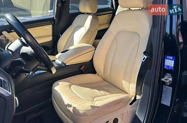 Внедорожник / Кроссовер Audi Q7 2014 в 