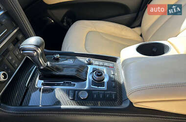 Внедорожник / Кроссовер Audi Q7 2014 в 