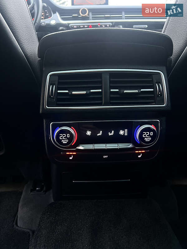 Внедорожник / Кроссовер Audi Q7 2015 в Черновцах