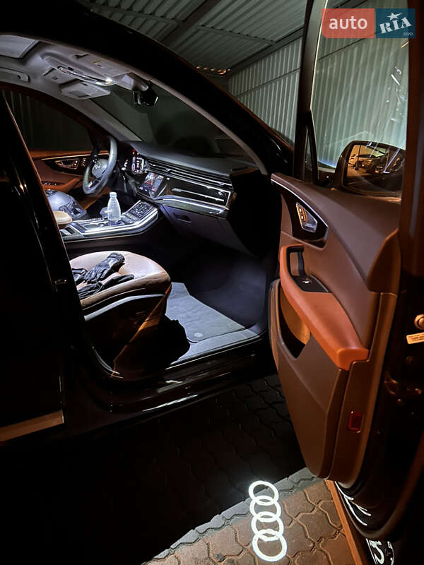 Внедорожник / Кроссовер Audi Q7 2021 в Одессе