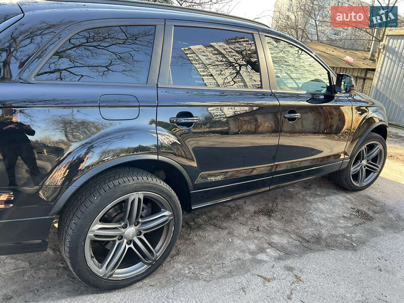 Внедорожник / Кроссовер Audi Q7 2013 в Киеве фото 3 Внедорожник / Кроссовер Audi Q7 2013 в Киеве