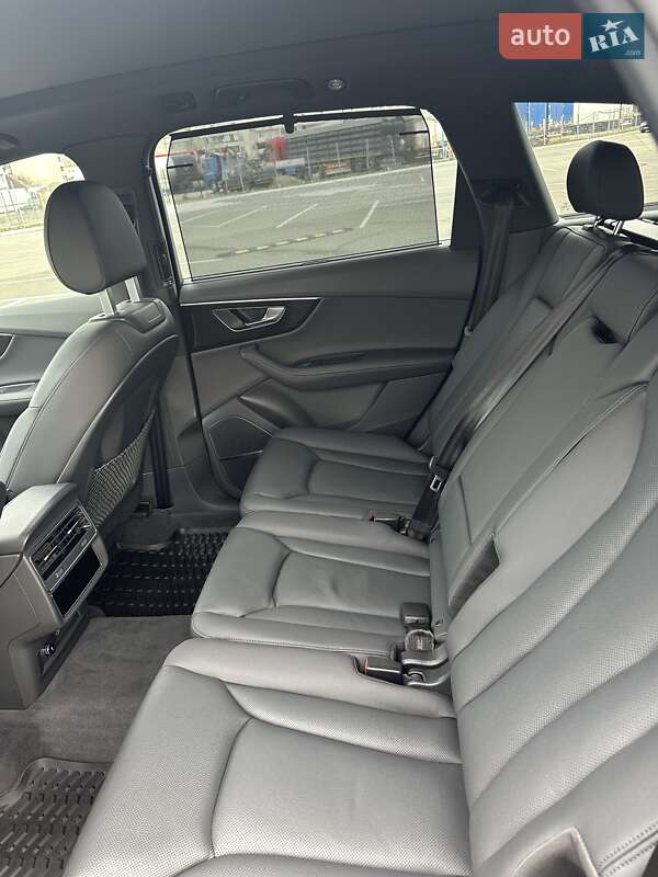 Внедорожник / Кроссовер Audi Q7 2023 в Киеве