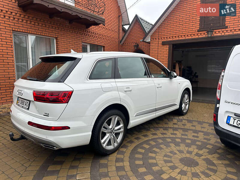 Внедорожник / Кроссовер Audi Q7 2015 в Хмельницком