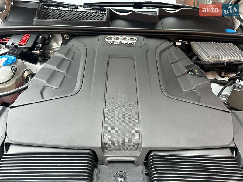 Внедорожник / Кроссовер Audi Q7 2015 в Хмельницком