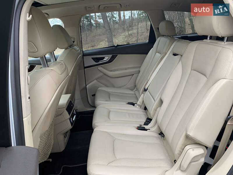 Внедорожник / Кроссовер Audi Q7 2018 в Киеве