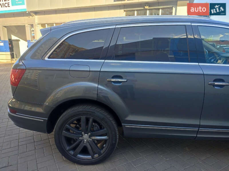 Внедорожник / Кроссовер Audi Q7 2012 в Одессе