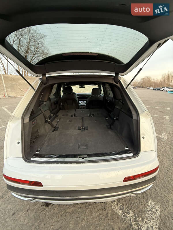 Внедорожник / Кроссовер Audi Q7 2020 в Киеве фото 10 Внедорожник / Кроссовер Audi Q7 2020 в Киеве