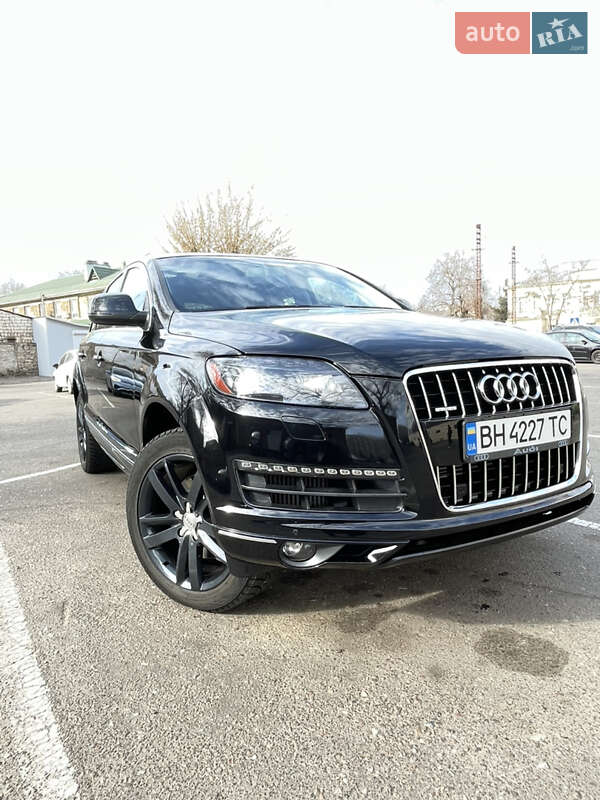 Внедорожник / Кроссовер Audi Q7 2015 в Николаеве
