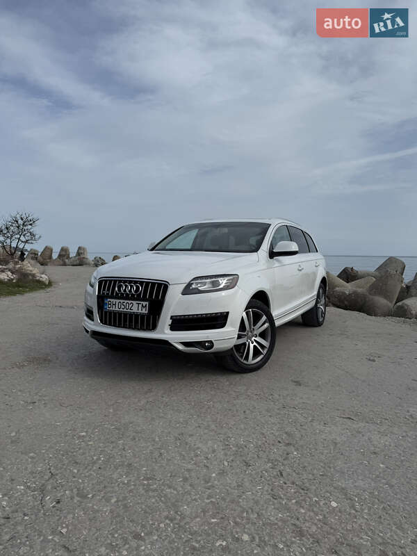 Позашляховик / Кросовер Audi Q7 2013 в Одесі