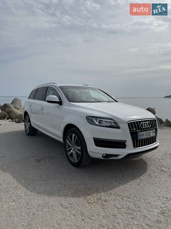 Позашляховик / Кросовер Audi Q7 2013 в Одесі