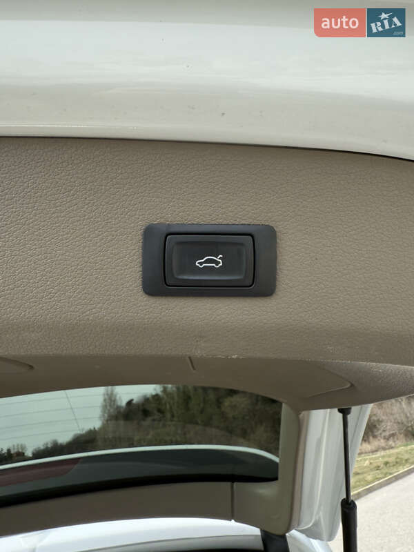 Позашляховик / Кросовер Audi Q7 2013 в Одесі