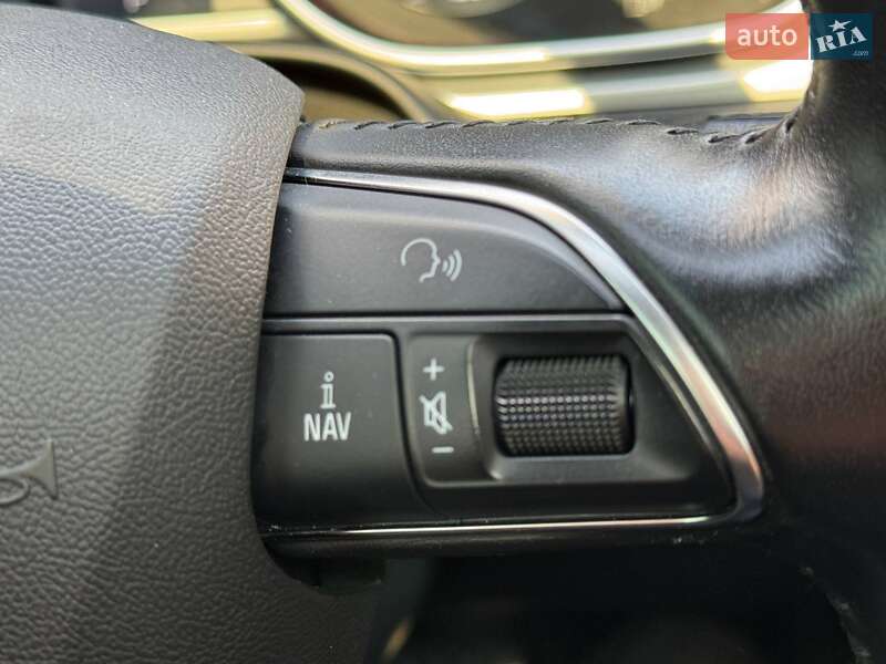 Внедорожник / Кроссовер Audi Q7 2013 в Одессе