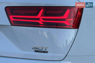 Внедорожник / Кроссовер Audi Q7 2016 в 