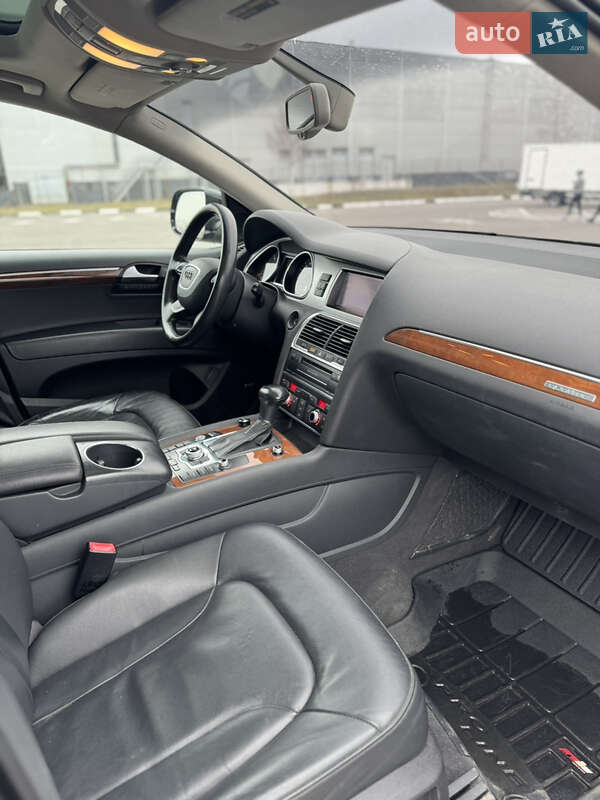 Внедорожник / Кроссовер Audi Q7 2013 в Ровно