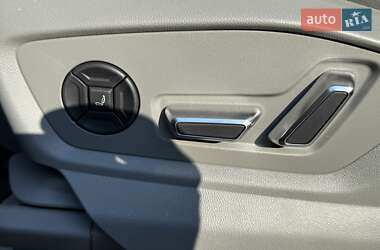 Позашляховик / Кросовер Audi Q7 2020 в 