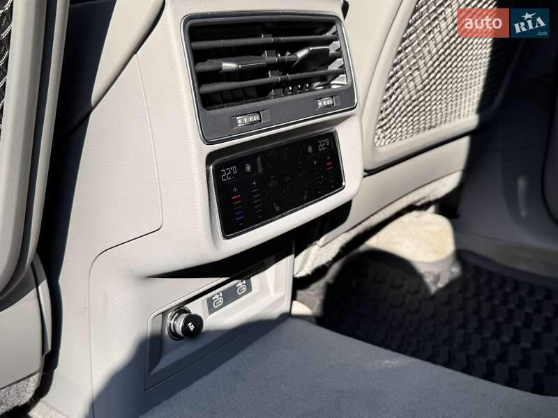 Позашляховик / Кросовер Audi Q7 2020 в Львові