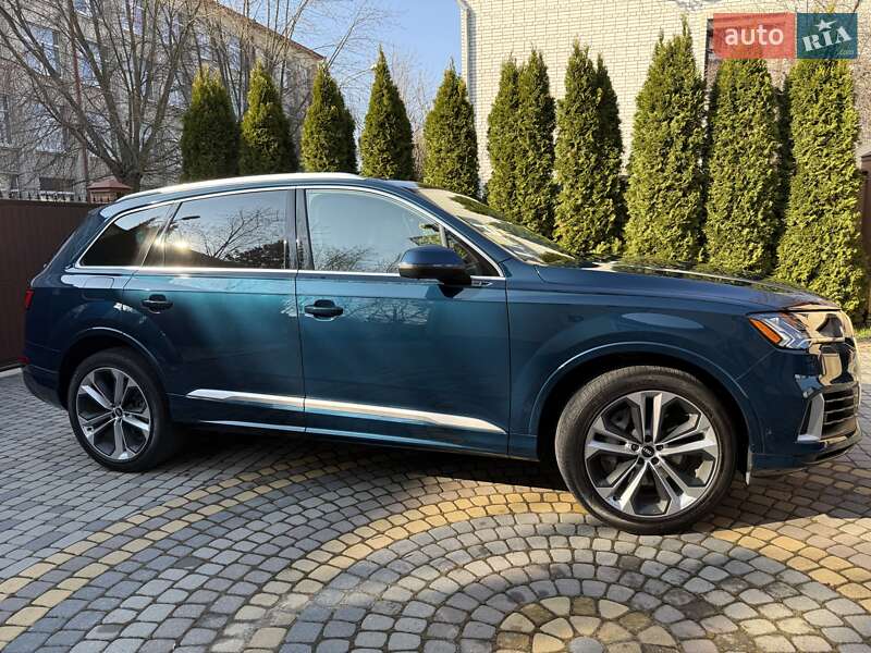Позашляховик / Кросовер Audi Q7 2020 в Львові