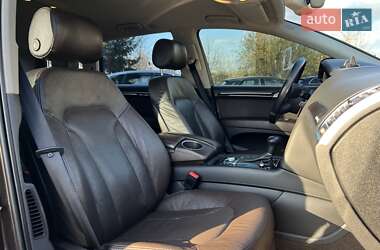 Внедорожник / Кроссовер Audi Q7 2015 в 