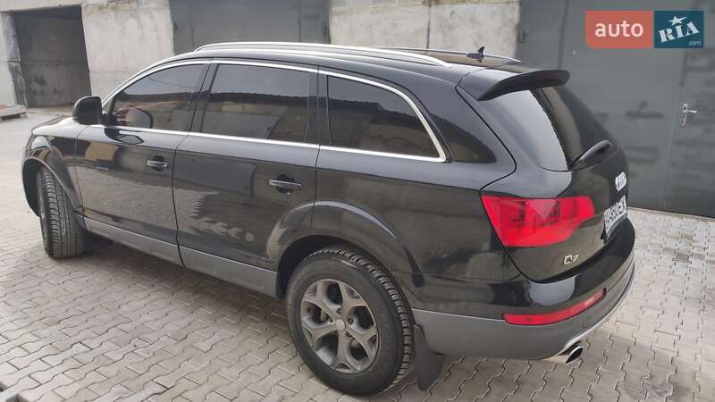 Позашляховик / Кросовер Audi Q7 2007 в Долинській